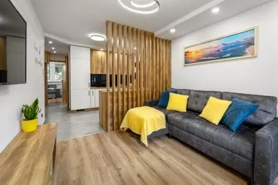 Telewizja i/lub zestaw kina domowego w obiekcie Apartament Pogodny Lazur