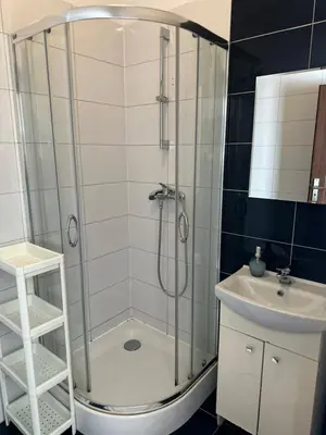 Łazienka w obiekcie NOCLEGI Kolonia Wokulskiego 4