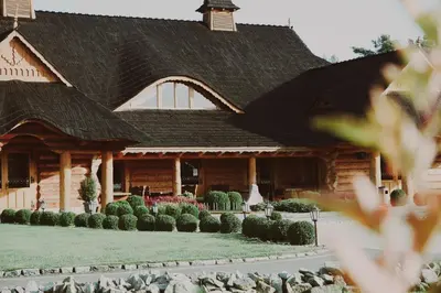 Ogród w obiekcie Bajka Hotel & Resort