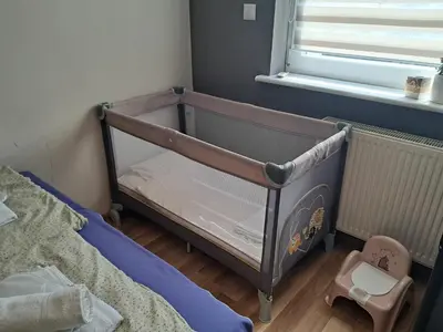 Łóżko lub łóżka w pokoju w obiekcie Apartament Lyszcze 7 Centrum Parking Balkon Blisko rynku Spokojna okolica