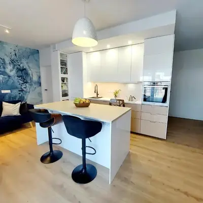 Luxury modern new apartment with garden&free parking
