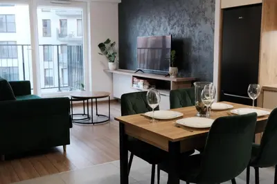 Część wypoczynkowa w obiekcie SpaceMore Apartments, Dmowskiego - 20 minut do RYNKU, Self Check-In 24H, Parking, City bikes