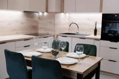Kuchnia lub aneks kuchenny w obiekcie SpaceMore Apartments, Dmowskiego - 20 minut do RYNKU, Self Check-In 24H, Parking, City bikes