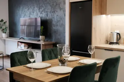 Kuchnia lub aneks kuchenny w obiekcie SpaceMore Apartments, Dmowskiego - 20 minut do RYNKU, Self Check-In 24H, Parking, City bikes