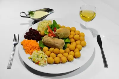 Jedzenie w hotelu lub w pobliżu