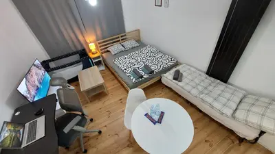 Telewizja i/lub zestaw kina domowego w obiekcie MagMar Studio Kluczbork