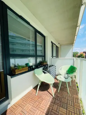 Balkon lub taras w obiekcie Mieszczańska - Nowoczesny apartament w centrum Wrocławia komfort, styl i doskonała lokalizacja - Wrocław - Fair Rentals