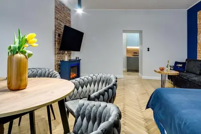 Telewizja i/lub zestaw kina domowego w obiekcie Więzienna Old Town