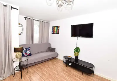 Telewizja i/lub zestaw kina domowego w obiekcie Klimat w Sercu Starówki
