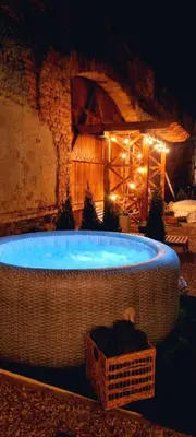 Basen w obiekcie Glamping Tajemniczy Ogród lub w pobliżu