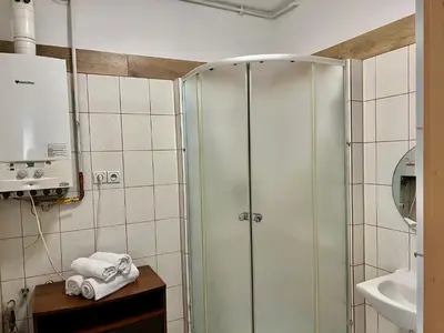 Łazienka w obiekcie Tanie Noclegi Puszkina 1