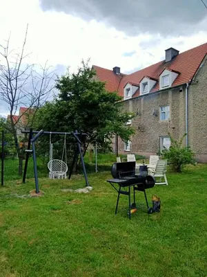 Ogród w obiekcie APARTAMENTY CIUKAJ