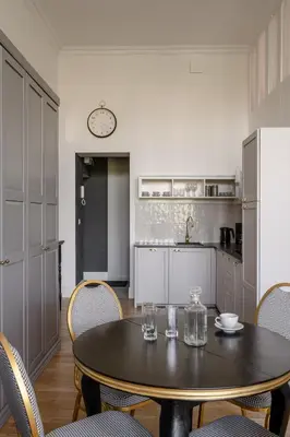 Kuchnia lub aneks kuchenny w obiekcie RentPlanet - Apartament Podwale