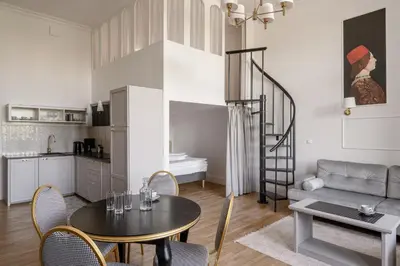 Kuchnia lub aneks kuchenny w obiekcie RentPlanet - Apartament Podwale
