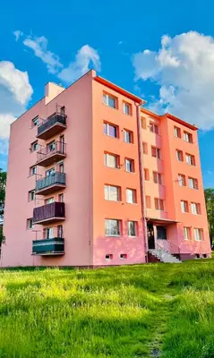 Budynek, w którym mieści się apartament