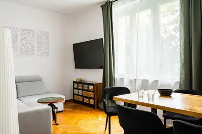Telewizja i/lub zestaw kina domowego w obiekcie RentPlanet - Apartament Grabiszyńska