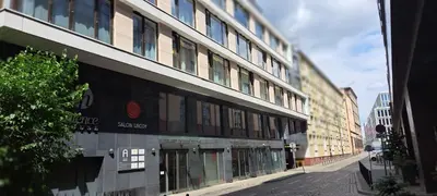 Budynek, w którym mieści się apartament