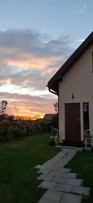 Wschód lub zachód słońca widziany z tego domu wakacyjnego
