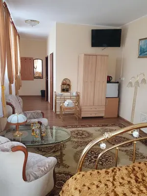 Telewizja i/lub zestaw kina domowego w obiekcie Hotel Dworek