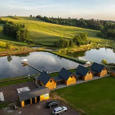 Domki Nad Stawami z Jacuzzi i Sauną 3