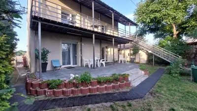 Budynek, w którym mieści się apartament