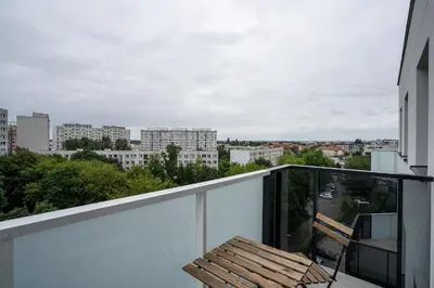 Balkon lub taras w obiekcie RentPlanet - Apartament Różanka