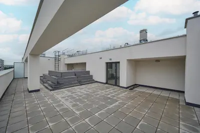 Balkon lub taras w obiekcie Modern Studio Słonimskiego with Balcony by Noclegi Renters