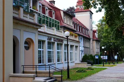 Budynek, w którym mieści się ośrodek wypoczynkowy