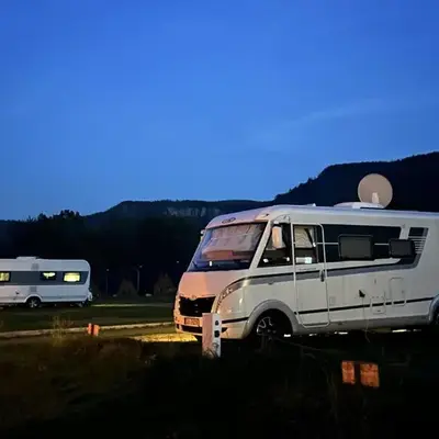 Góry Stołowe Camp - całoroczne miejsce na kamper