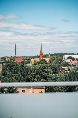 Widok na miasto Żarów z tego apartamentu