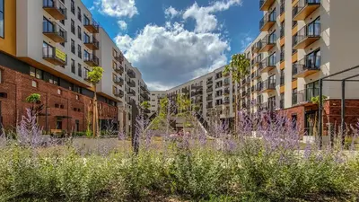 Budynek, w którym mieści się apartament