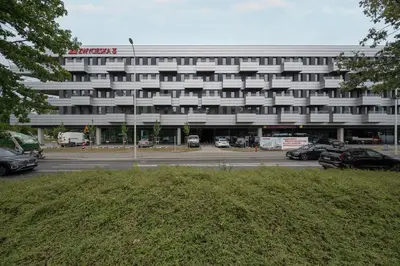 Budynek, w którym mieści się apartament