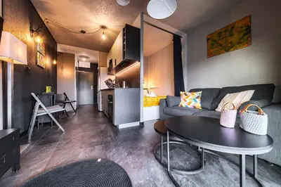 Część wypoczynkowa w obiekcie Magnolia Modern Studio by BookingHost