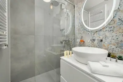 Łazienka w obiekcie Apartament Blisko Rzeki Tuż przy Porcie we Wrocławiu z Parkingiem by Noclegi Renters
