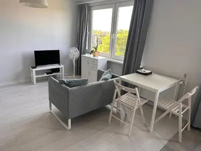 Telewizja i/lub zestaw kina domowego w obiekcie APARTAMENT OS ZŁOTE 5d