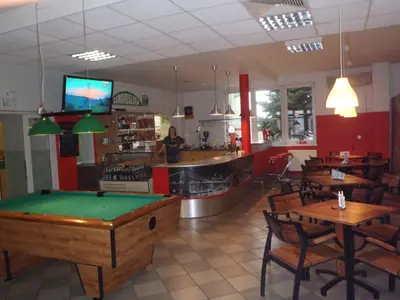 Restauracja lub miejsce do jedzenia w obiekcie Zajazd Markowski