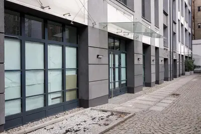 Budynek, w którym mieści się apartament