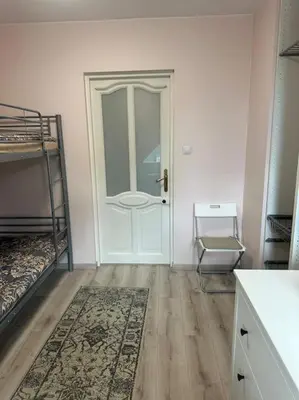 Łóżko lub łóżka w pokoju w obiekcie Spokojne w samym centrum
