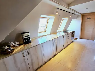 Kuchnia lub aneks kuchenny w obiekcie Golden Rooftop Apartment-OldTown