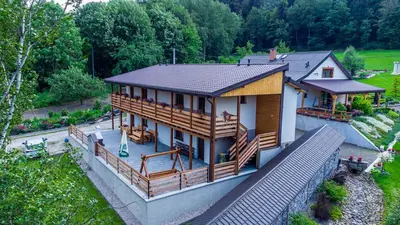 Budynek, w którym mieści się apartament