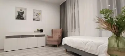 Łóżko lub łóżka w pokoju w obiekcie CITY VIEW Saperów - parter, przy centrum