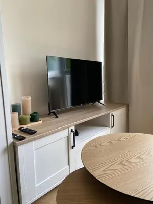 Telewizja i/lub zestaw kina domowego w obiekcie Perła na Grabiszynie by Apartamenty na dni Wrocław