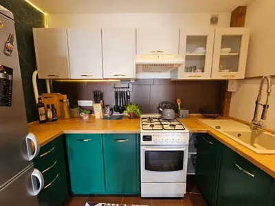 Kuchnia lub aneks kuchenny w obiekcie Apartament Błękitny Horyzont, Klimatyzacja