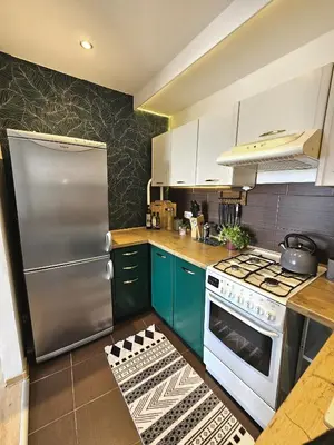 Kuchnia lub aneks kuchenny w obiekcie Apartament Błękitny Horyzont, Klimatyzacja
