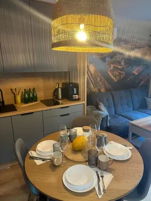 Część wypoczynkowa w obiekcie Apartament 8 z Ogródkiem i Prywatną Sauną, Rowery, Spacery w Dolinie Baryczy - 5D Apartamenty