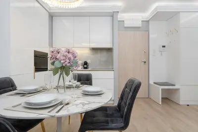 Plan piętra w obiekcie Elegant Apartment with Balcony by the Oder River in Wrocław by Renters Prestige