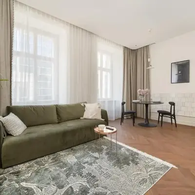 Stylowy Apartament przy Rynku Głównym we Wrocławiu by Rent like home