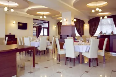 Telewizja i/lub zestaw kina domowego w obiekcie Hotel Zieleniec