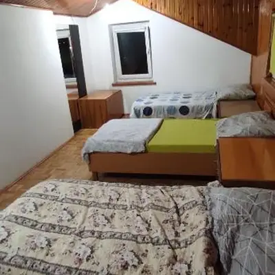 Adam room 7