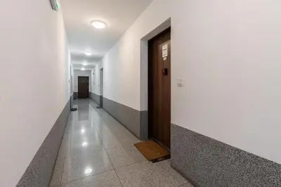 Plan piętra w obiekcie Apartament Konduktorska z Parkingiem i Ogródkiem - w spokojnej dzielnicy by Noclegi Renters